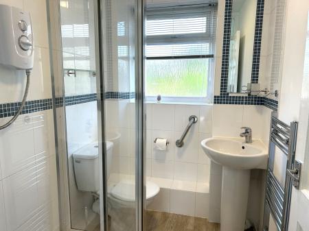 2 bedroom Semi-detached house to let in Lever Bridge Place, Bolton, BL3