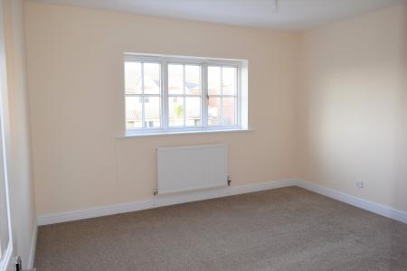 2 bedroom Semi-detached house to let in Ashburn Close, Horwich, BL6