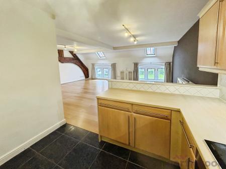 2 bedroom Flat for sale in School Street, Bromley Cross, Bolton, BL7