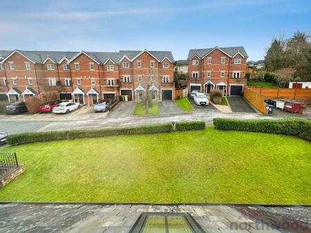 2 bedroom Flat for sale in School Street, Bromley Cross, Bolton, BL7
