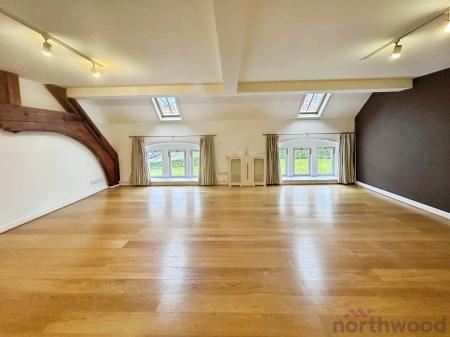 2 bedroom Flat for sale in School Street, Bromley Cross, Bolton, BL7
