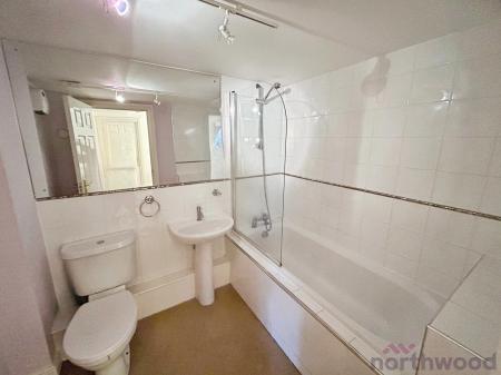 2 bedroom Flat for sale in School Street, Bromley Cross, Bolton, BL7