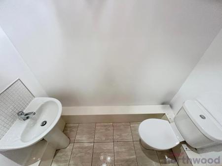 2 bedroom Flat for sale in School Street, Bromley Cross, Bolton, BL7