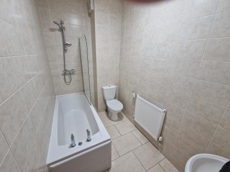 3 bedroom Terraced House to let in Webb Street, Horwich, BL6