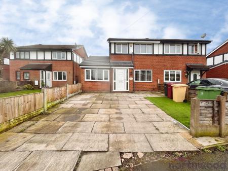 4 bedroom Semi-detached house for sale in The Sheddings, Bolton, BL3