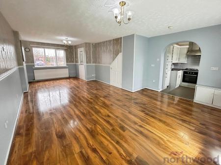 4 bedroom Semi-detached house for sale in The Sheddings, Bolton, BL3