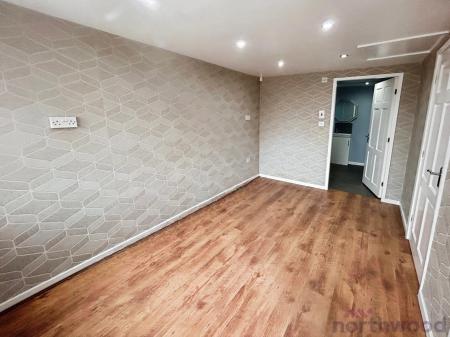 4 bedroom Semi-detached house for sale in The Sheddings, Bolton, BL3