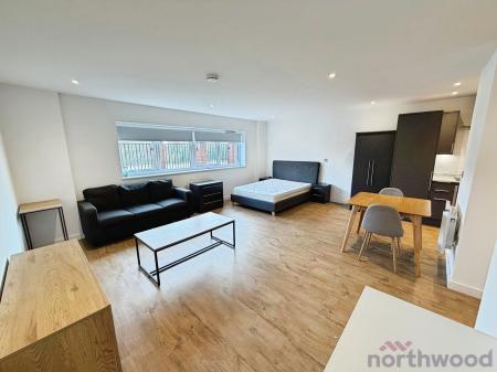 1 bedroom Studio flat for sale in Nelson Street, Bolton, BL3
