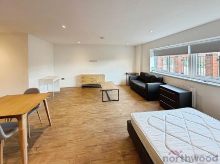 1 bedroom Studio flat for sale in Nelson Street, Bolton, BL3