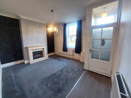 2 bedroom Terraced House to let in Bolton Road, Bury, BL8