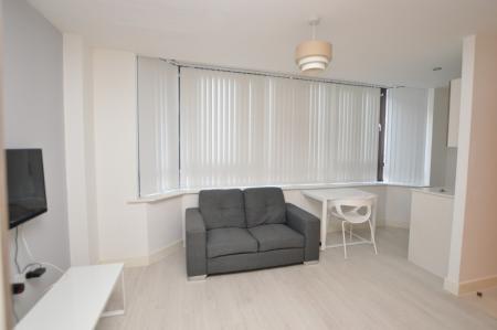 1 bedroom Flat to let in Provincial House, Nelson Square, Bolton, BL1