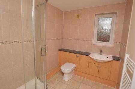 4 bedroom Detached house to let in Regents View, Blackburn, BB1