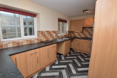 4 bedroom Detached house to let in Regents View, Blackburn, BB1