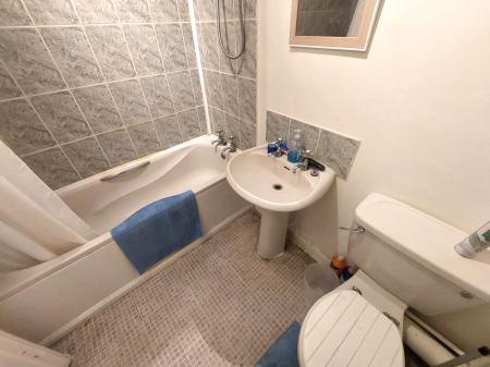 3 bedroom Terraced House to let in Whalley New Road, Blackburn, BB1
