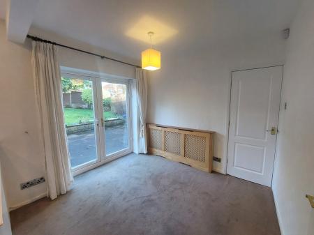 3 bedroom Detached house to let in Standfield Drive, Worsley, M28