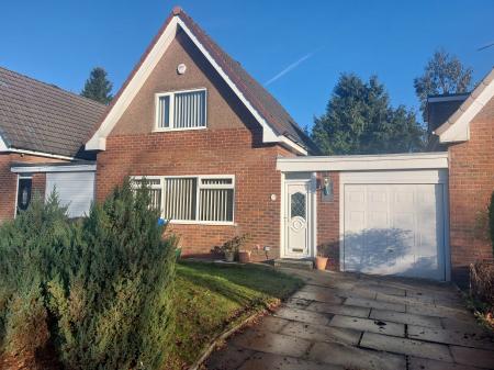 3 bedroom Detached house to let in Standfield Drive, Worsley, M28