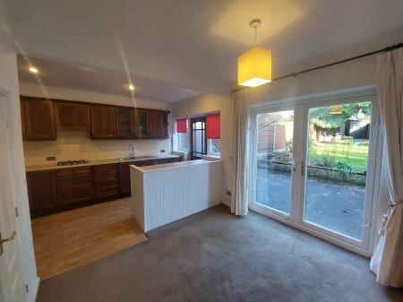 3 bedroom Detached house to let in Standfield Drive, Worsley, M28
