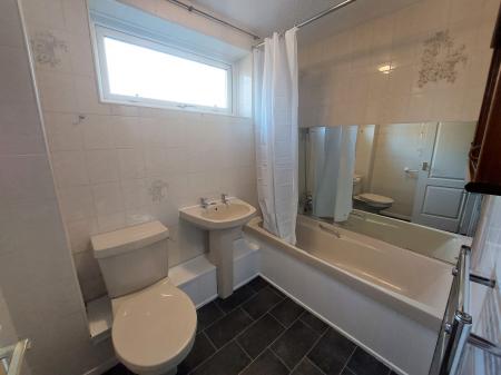 3 bedroom Detached house to let in Standfield Drive, Worsley, M28