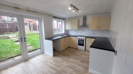 3 bedroom Semi-detached house to let in Bury New Road, Bolton, BL2