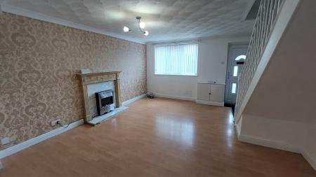 3 bedroom Semi-detached house to let in Bury New Road, Bolton, BL2