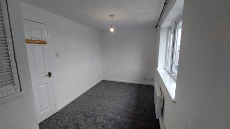 3 bedroom Semi-detached house to let in Bury New Road, Bolton, BL2