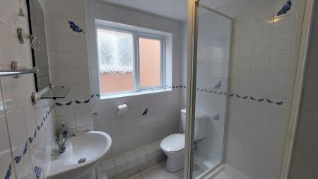 3 bedroom Semi-detached house to let in Bury New Road, Bolton, BL2