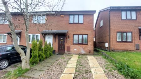 3 bedroom Semi-detached house to let in Bury New Road, Bolton, BL2