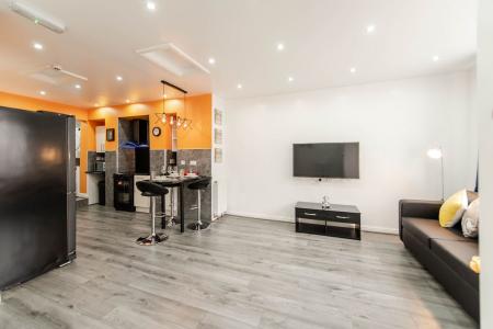 5 bedroom House share to let in Liverpool Road, Eccles, M30
