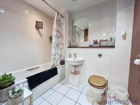 2 bedroom Flat for sale in Bradshawgate, Bolton, BL1
