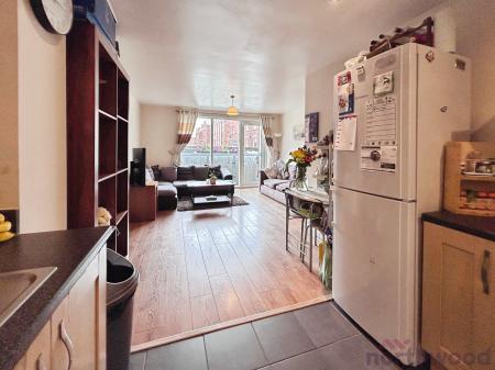 2 bedroom Flat for sale in Bradshawgate, Bolton, BL1