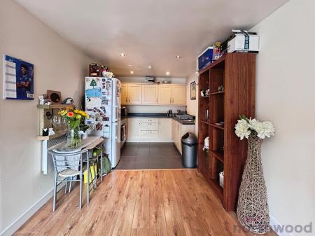 2 bedroom Flat for sale in Bradshawgate, Bolton, BL1