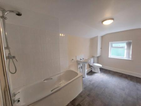 2 bedroom Terraced House to let in St Georges Road, Bolton, BL1
