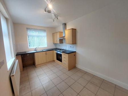 2 bedroom Terraced House to let in St Georges Road, Bolton, BL1