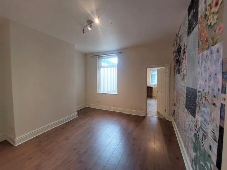 2 bedroom Terraced House to let in St Georges Road, Bolton, BL1