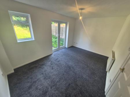 2 bedroom Semi-detached house to let in Meadow Walk, Bolton, BL4