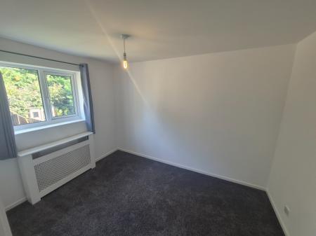 2 bedroom Semi-detached house to let in Meadow Walk, Bolton, BL4
