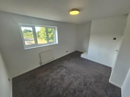 2 bedroom Semi-detached house to let in Meadow Walk, Bolton, BL4