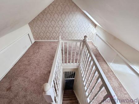 2 bedroom Semi-detached house for sale in Avon Close, Worsley, M28