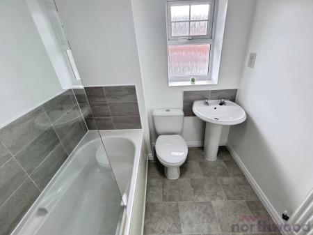 3 bedroom Mews house to let in Textile Way, Bolton, BL1