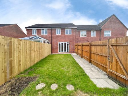 3 bedroom Mews house to let in Textile Way, Bolton, BL1