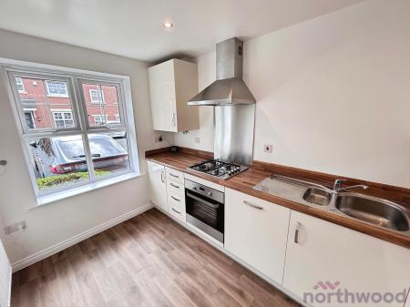 3 bedroom Mews house to let in Textile Way, Bolton, BL1