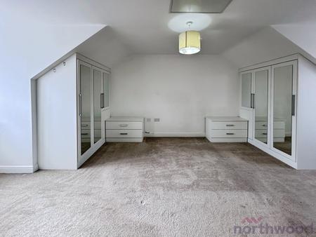4 bedroom Detached house to let in Salisbury Avenue, Bolton, BL1