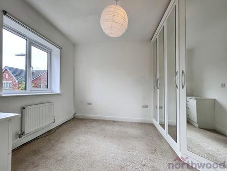 4 bedroom Detached house to let in Salisbury Avenue, Bolton, BL1