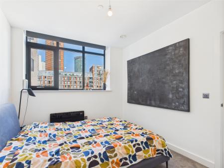 3 bedroom Apartment for sale in Gooch Street North, City Centre, Birmingham, B5