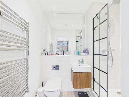 3 bedroom Apartment for sale in Gooch Street North, City Centre, Birmingham, B5