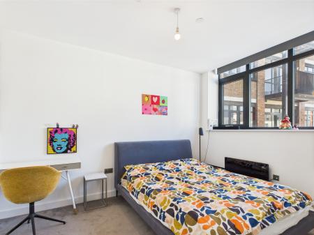 3 bedroom Apartment for sale in Gooch Street North, City Centre, Birmingham, B5