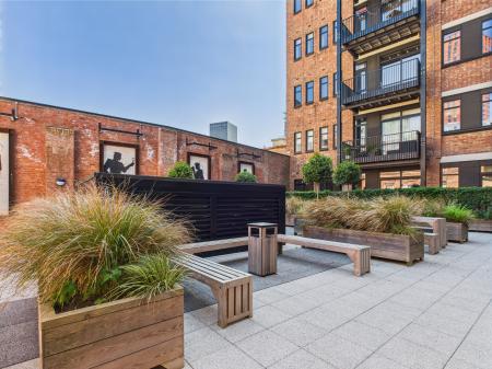 3 bedroom Apartment for sale in Gooch Street North, City Centre, Birmingham, B5