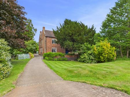 5 bedroom Detached house for sale in Peddimore Hall Farm, Sutton Codfield, B76