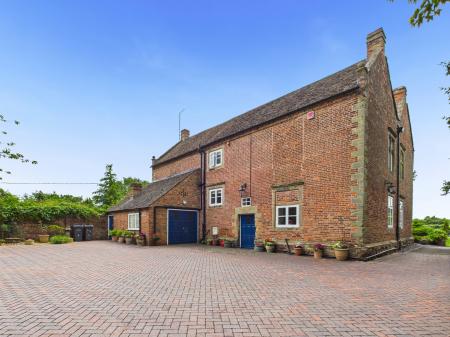 5 bedroom Detached house for sale in Peddimore Hall Farm, Sutton Codfield, B76
