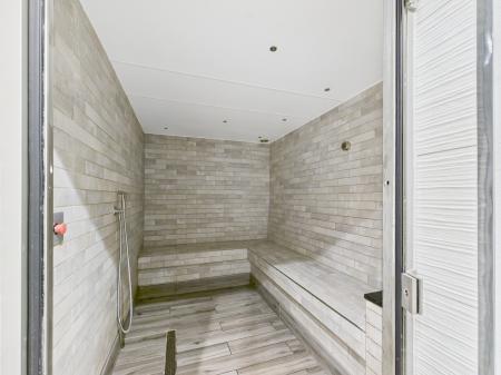 2 bedroom Flat for sale in 63 Shadwell Street with Allocated Parking